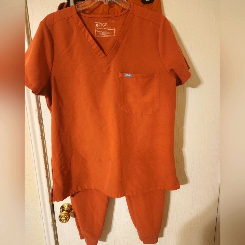 Figs scrub set size large top & bottom